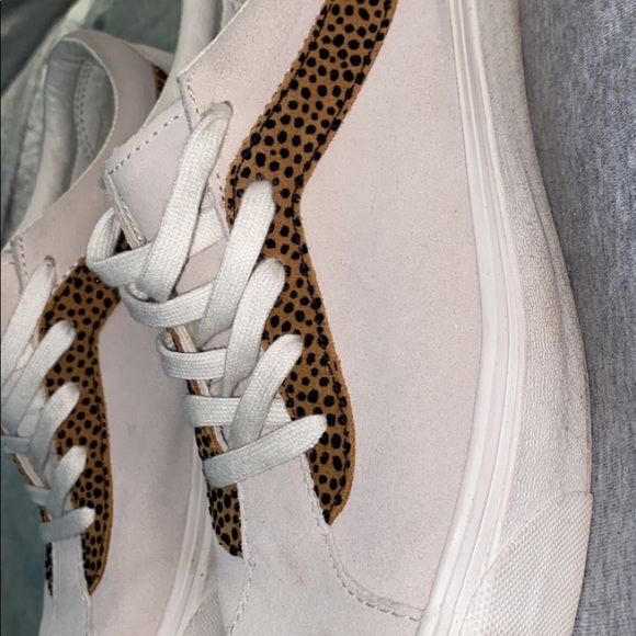 Super cool retro Vans. Size 10.5!! - Picture 2 of 5